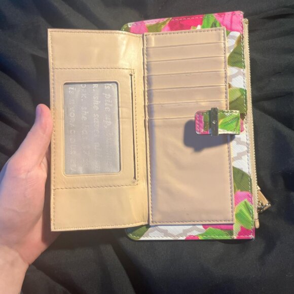 Kate Spade ~ STORYBOOK ~ Bayard Place Karolina Floral Wristlet - Pre-owned - Picture 3 of 4